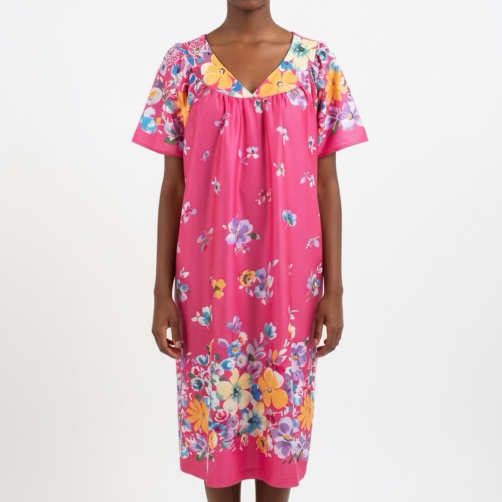 Vintage National Pink Floral Short Sleeve Knee Length House Dress MuuMuu Pocket